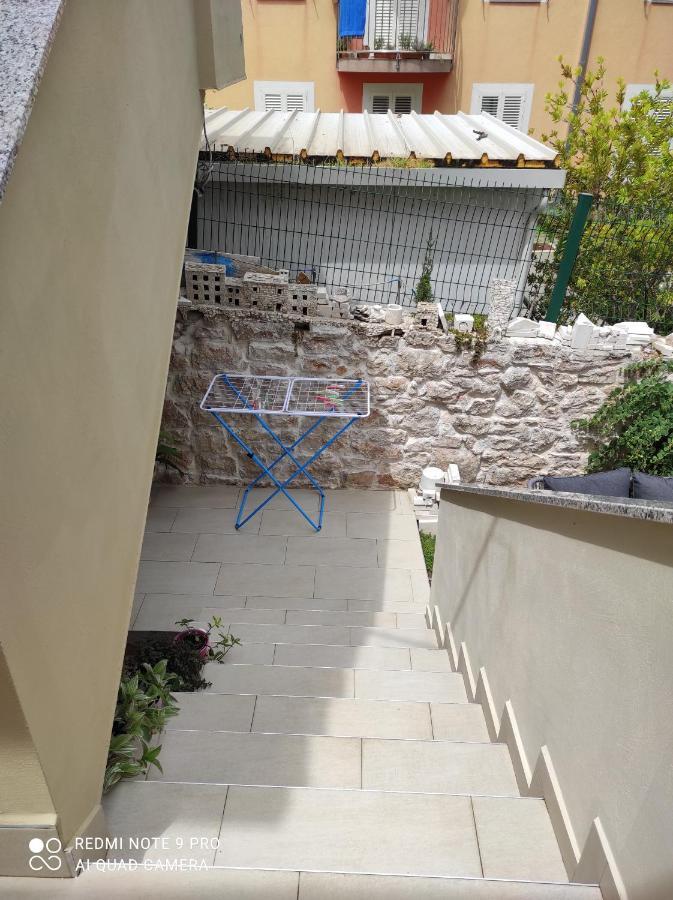 Podvrsina1A Rosa Villa Preko Luaran gambar