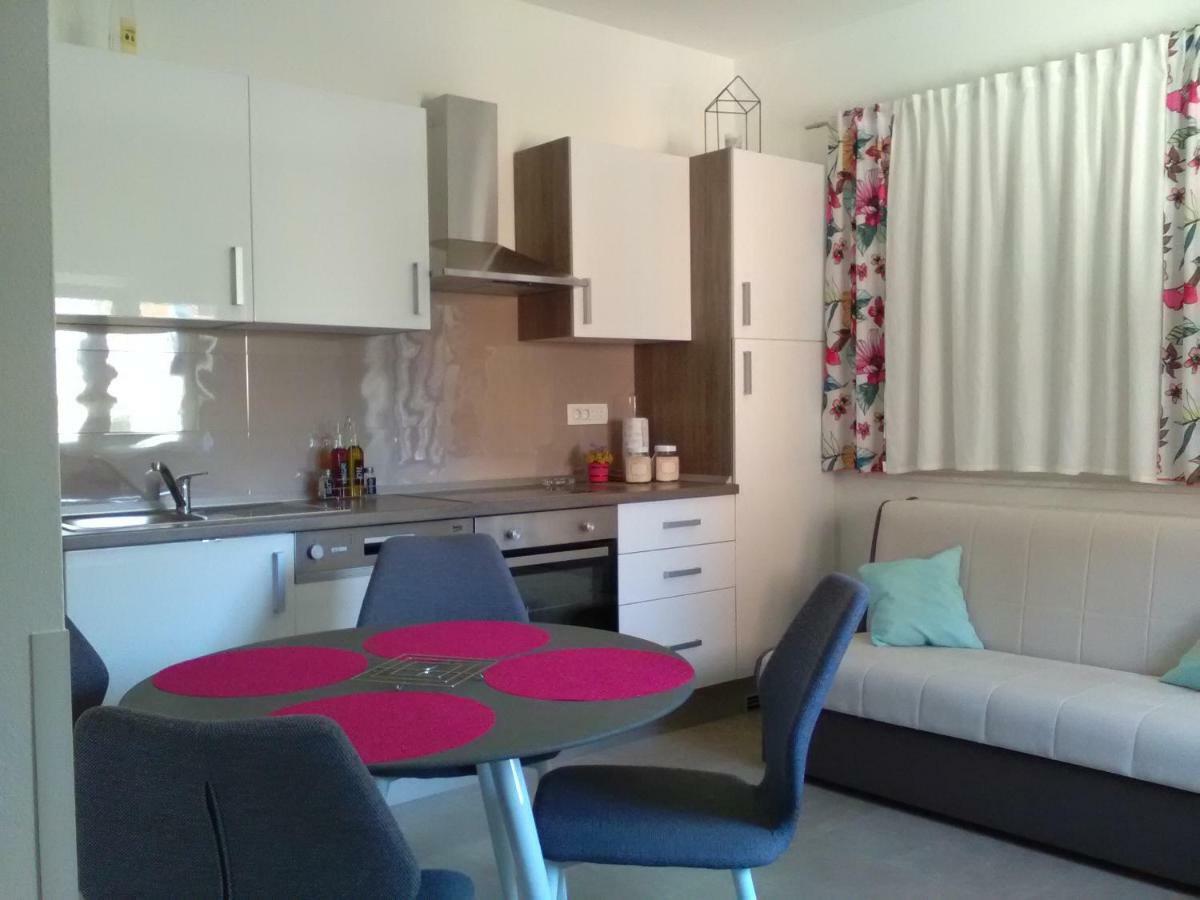 Podvrsina1A Rosa Villa Preko Luaran gambar
